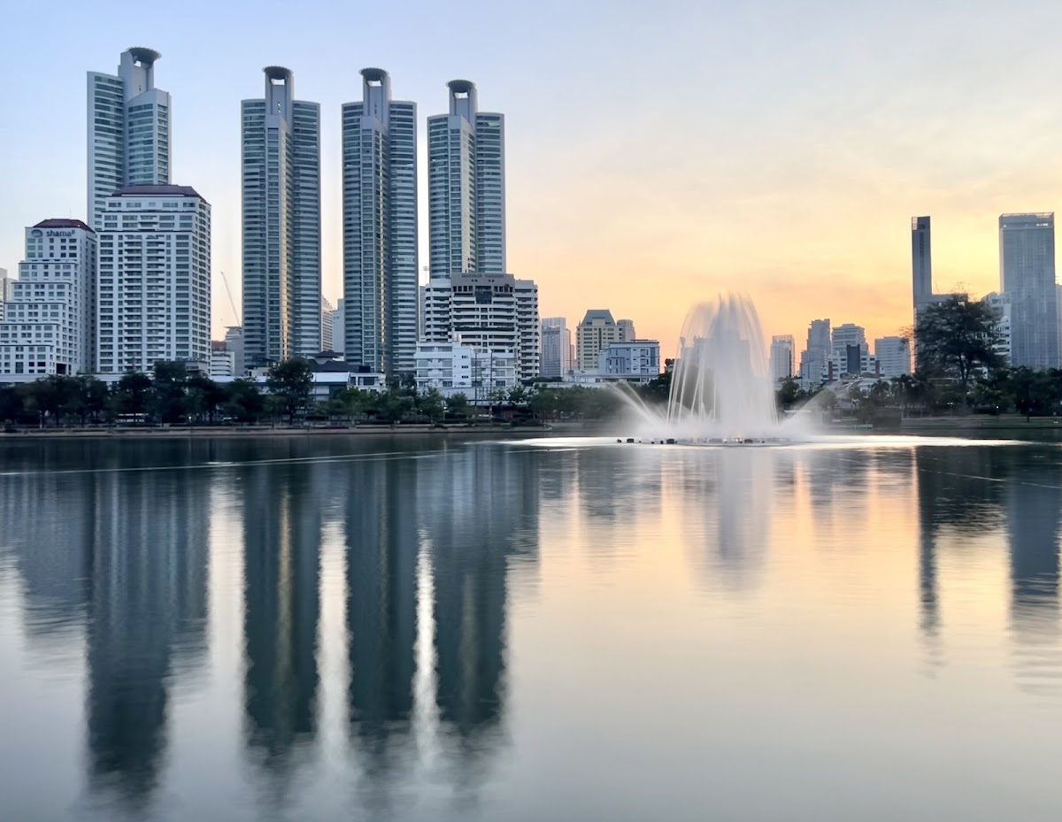 Benjakitti Park (Lake)